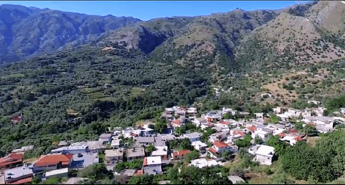 Αποκορώνου