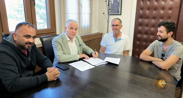 Υπογραφή συμφωνητικών